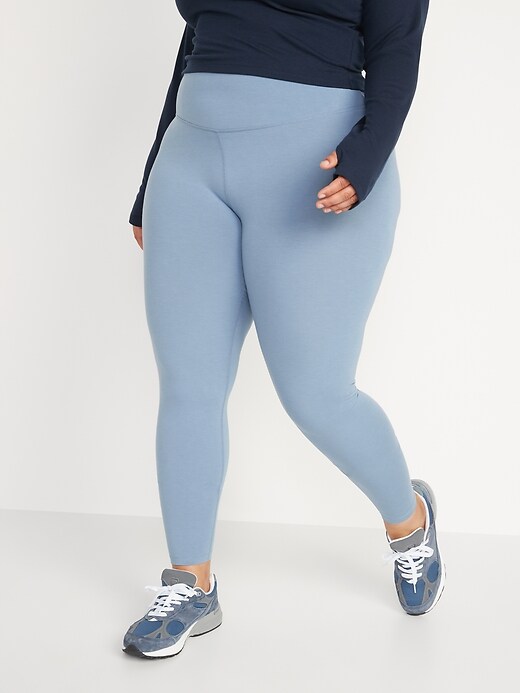 Image number 7 showing, Extra High-Waisted PowerChill Hidden-Pocket Leggings for Women