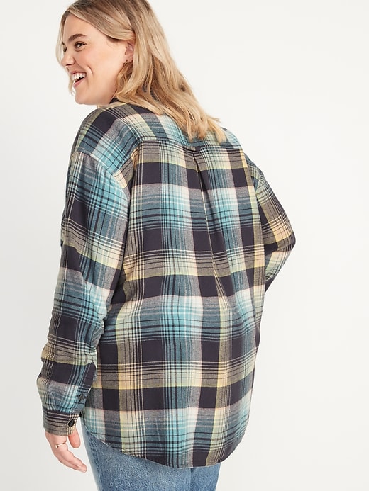 Image number 8 showing, Oversized Plaid Boyfriend Shirt for Women