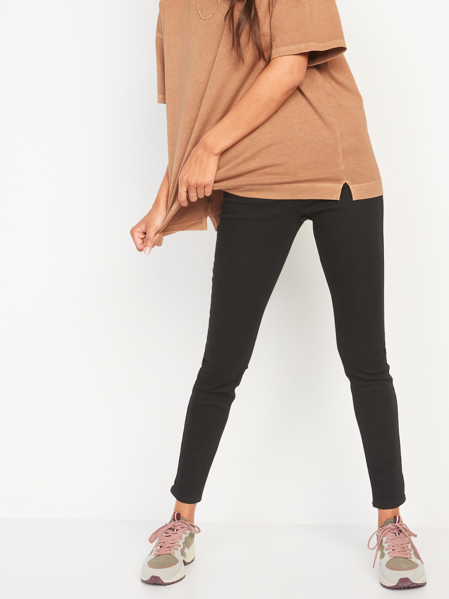 Mid-Rise Super Skinny Black Jeggings 
