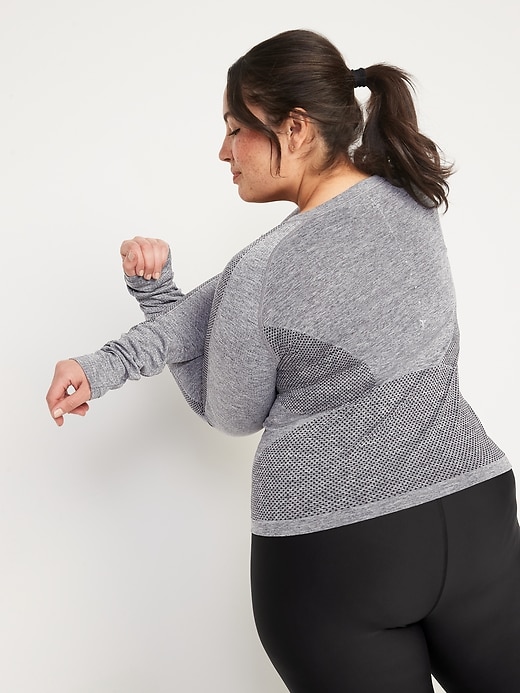 Image number 8 showing, Seamless Long-Sleeve T-Shirt