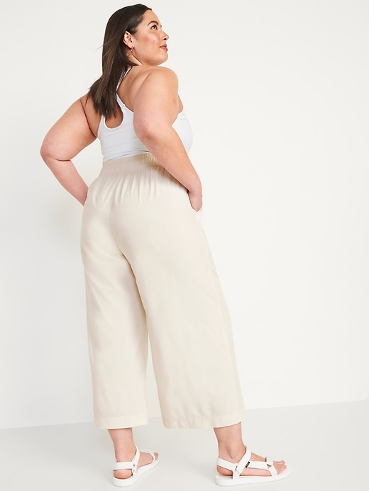 Image number 8 showing, Extra High-Waisted StretchTech Cropped Wide-Leg Pants