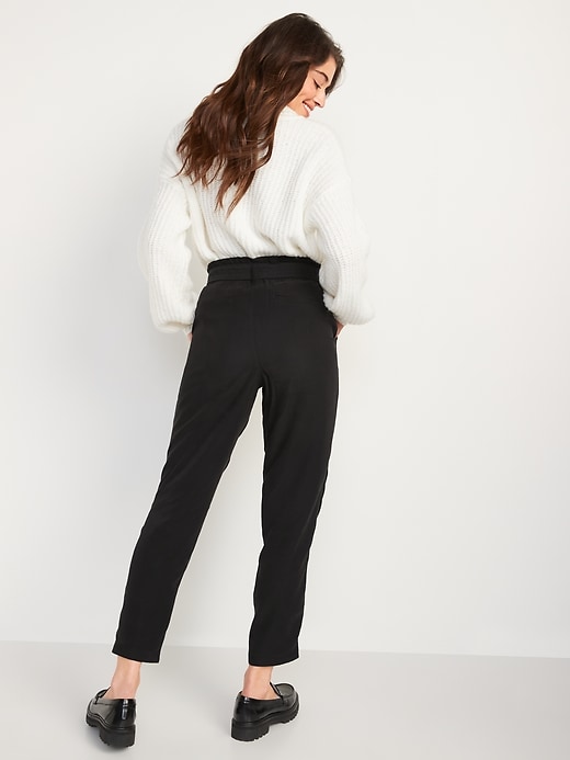 Old Navy High-Waisted Belted Straight-Leg Pants Review