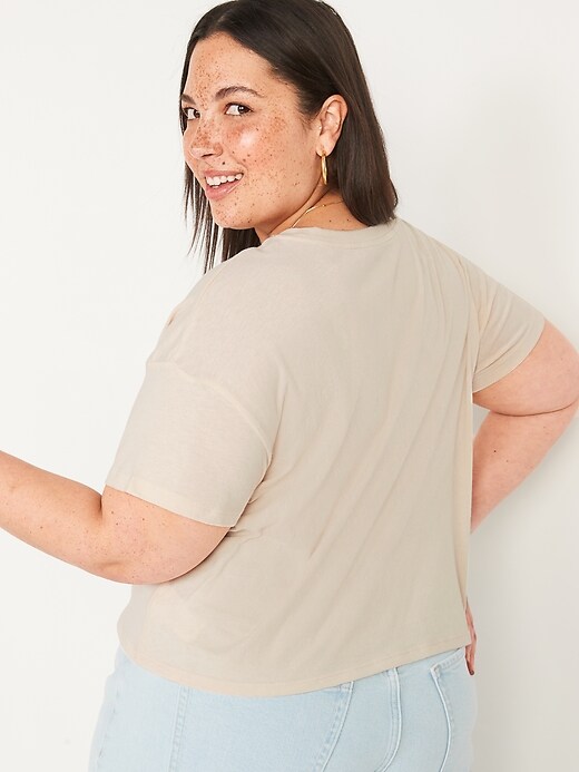 L'image numéro 8 présente T-shirt court à manches courtes à imprimé autorisé de la culture pop pour Femme