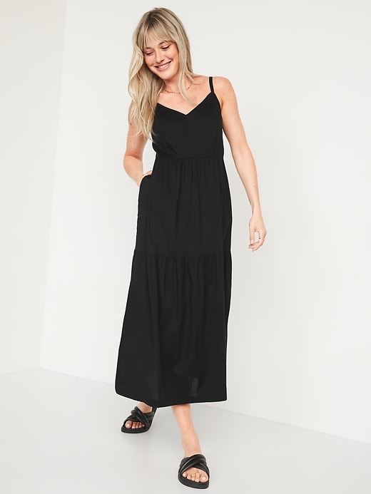 L'image numéro 1 présente Robe-camisole longue trapèze pour Femme