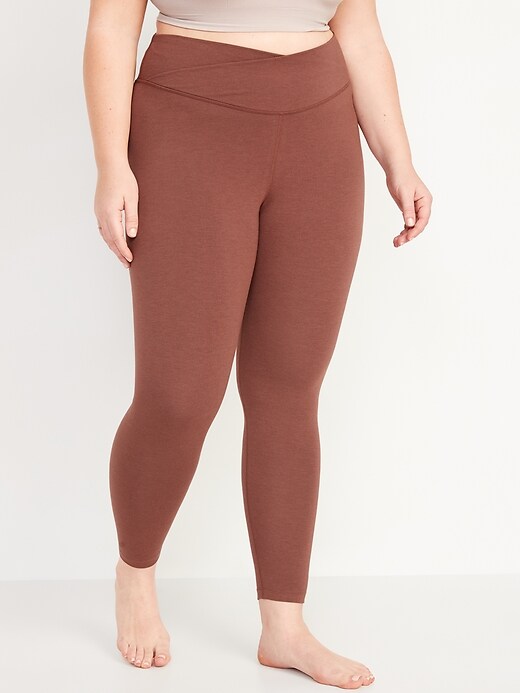 Image number 7 showing, Extra High-Waisted PowerChill Crossover 7/8-Length Leggings for Women