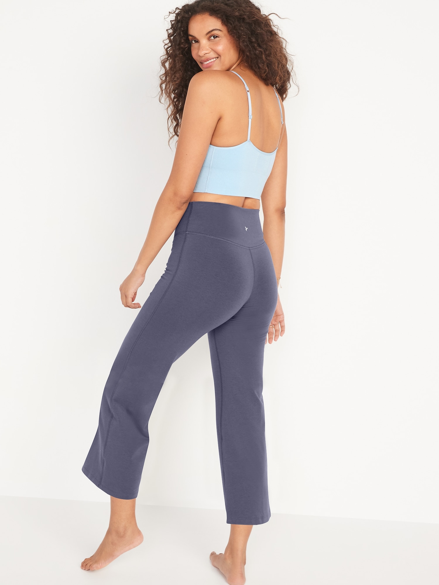 Old Navy - Extra High-Waisted PowerChill Cropped Wide-Leg Yoga