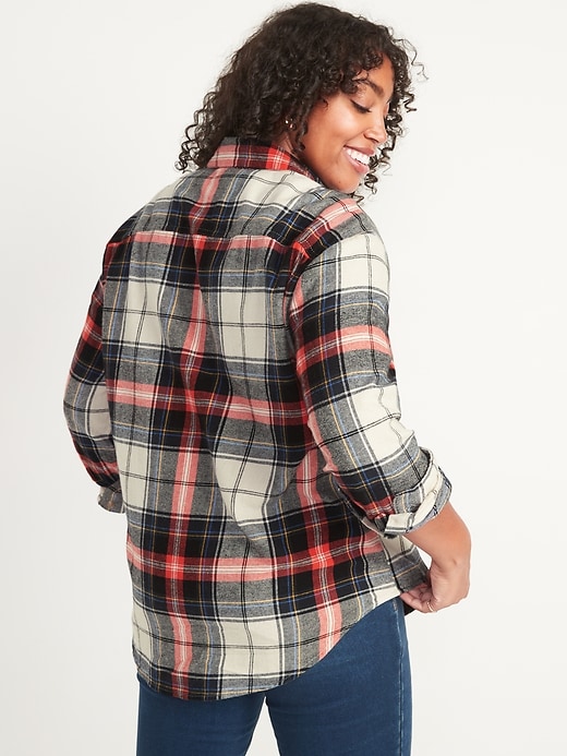 Image number 6 showing, Oversized Plaid Flannel Boyfriend Tunic Shirt for Women