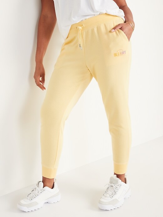 Image number 5 showing, Vintage Mid-Rise Logo-Graphic Jogger Sweatpants  for Women