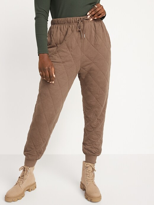 L'image numéro 5 présente Pantalon de jogging en coton ouaté matelassé à taille très haute pour Femme