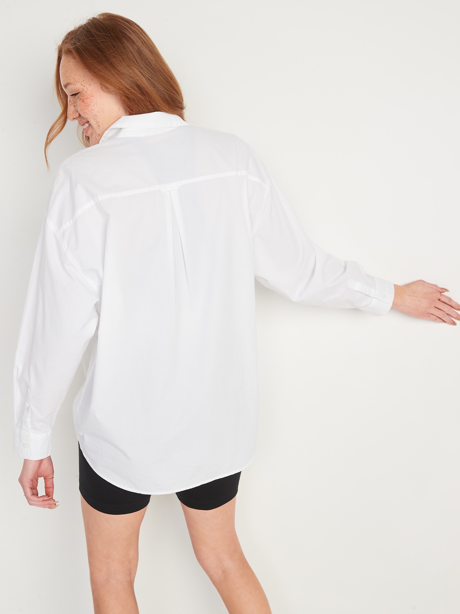 old navy white boyfriend shirt