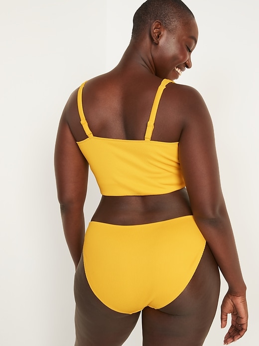 L'image numéro 6 présente Bas de bikini classique en tricot côtelé à taille mi-basse pour Femme