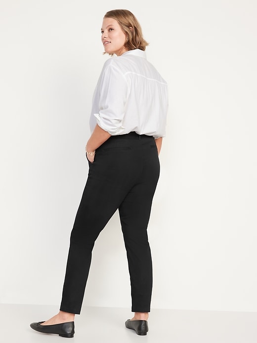 L'image numéro 6 présente Pantalon Wow ajusté à taille haute pour Femme