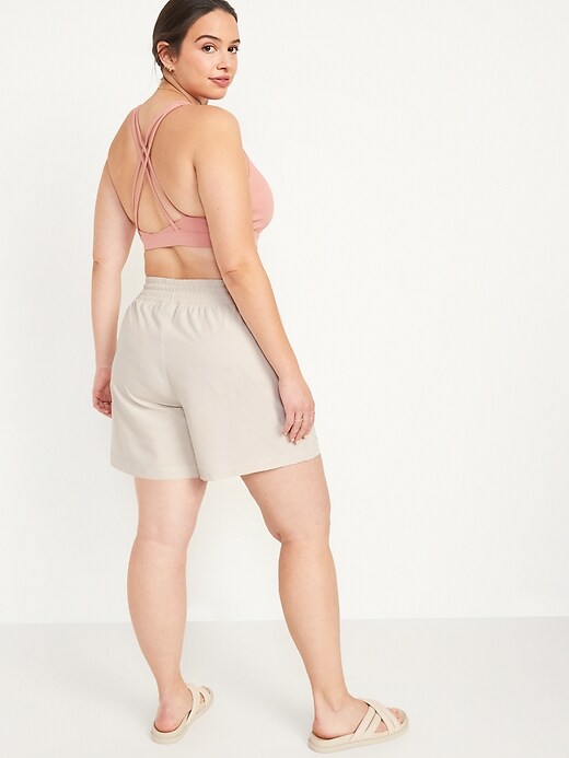 Image number 6 showing, High-Waisted StretchTech Cargo Shorts for Women -- 5-inch inseam