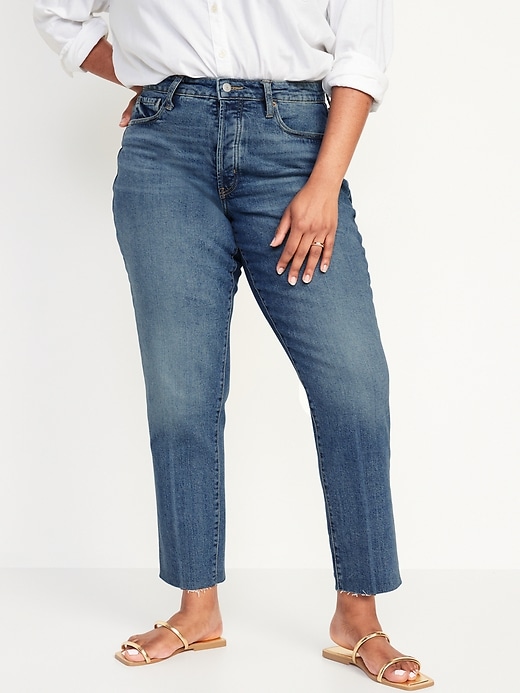 Image number 5 showing, Curvy High-Waisted Button-Fly OG Straight Cut-Off Jeans for Women