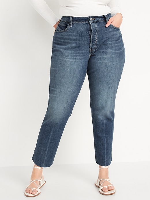 Image number 7 showing, Curvy High-Waisted Button-Fly OG Straight Cut-Off Jeans for Women