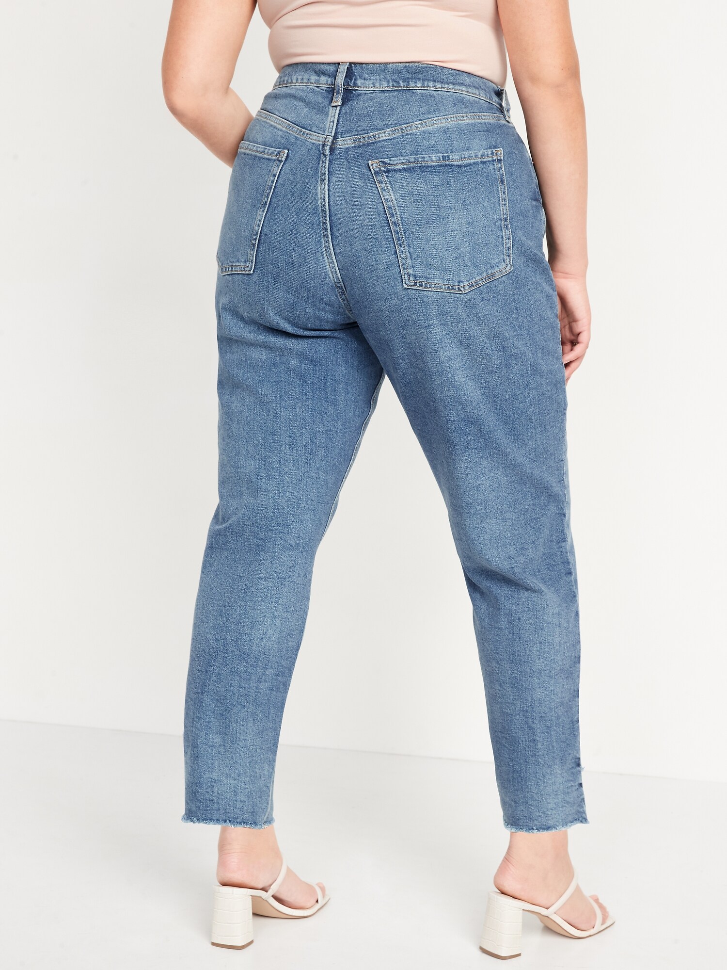 Extra High-Waisted Button-Fly Sky-Hi Straight Cut-Off Jeans for Women