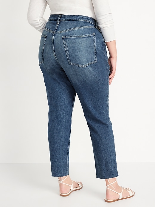 Image number 8 showing, Curvy High-Waisted Button-Fly OG Straight Cut-Off Jeans for Women