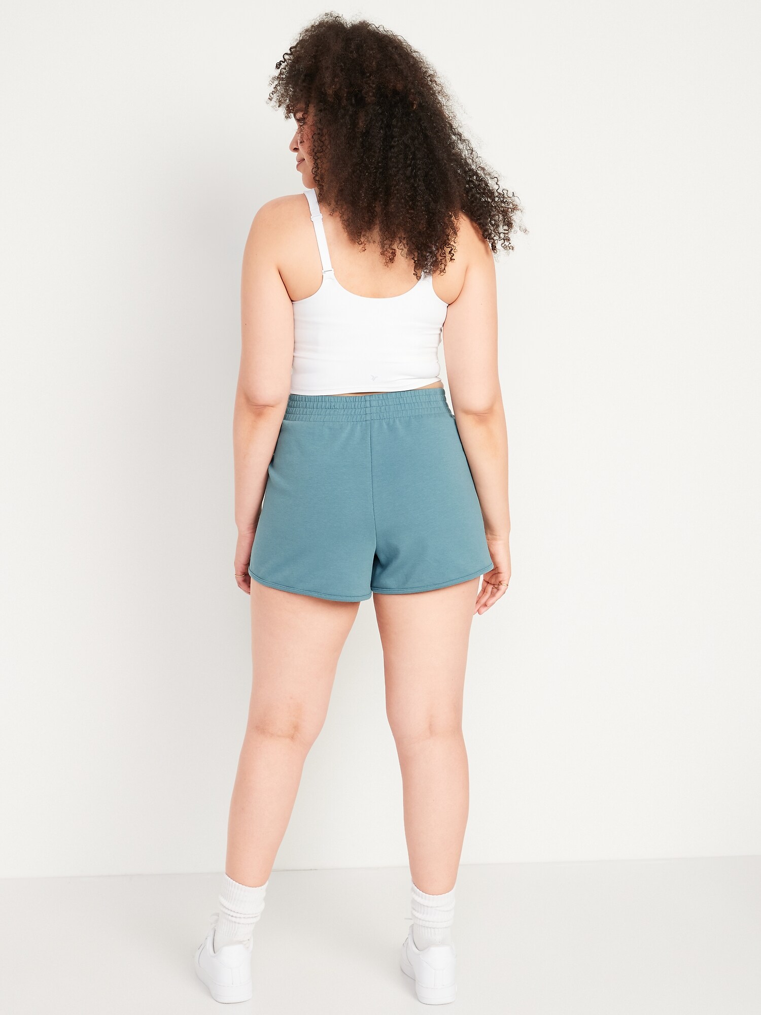 High-Waisted Dynamic Fleece Dolphin-Hem 
