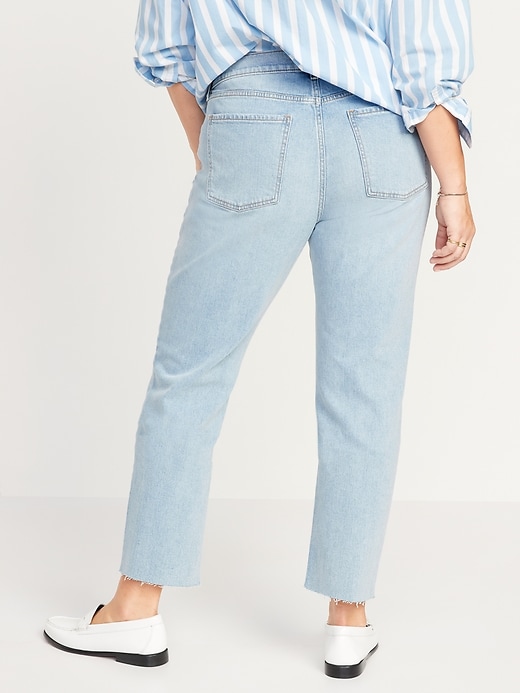 Image number 6 showing, Low-Rise Boyfriend Straight Cut-Off Jeans for Women