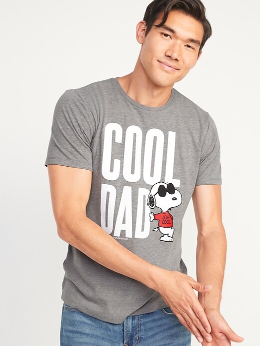 L'image numéro 1 présente T-shirt à imprimé assorti « Cool Dad » de Peanuts® pour Homme