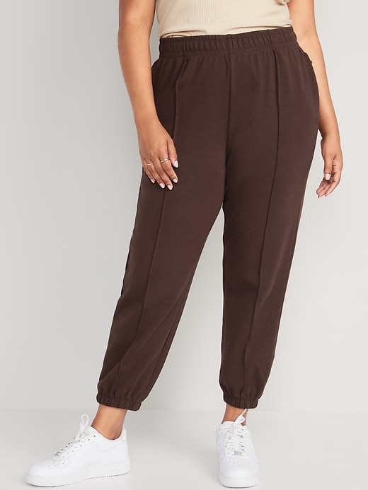 Image number 5 showing, High-Waisted Dynamic Fleece Pintucked Sweatpants
