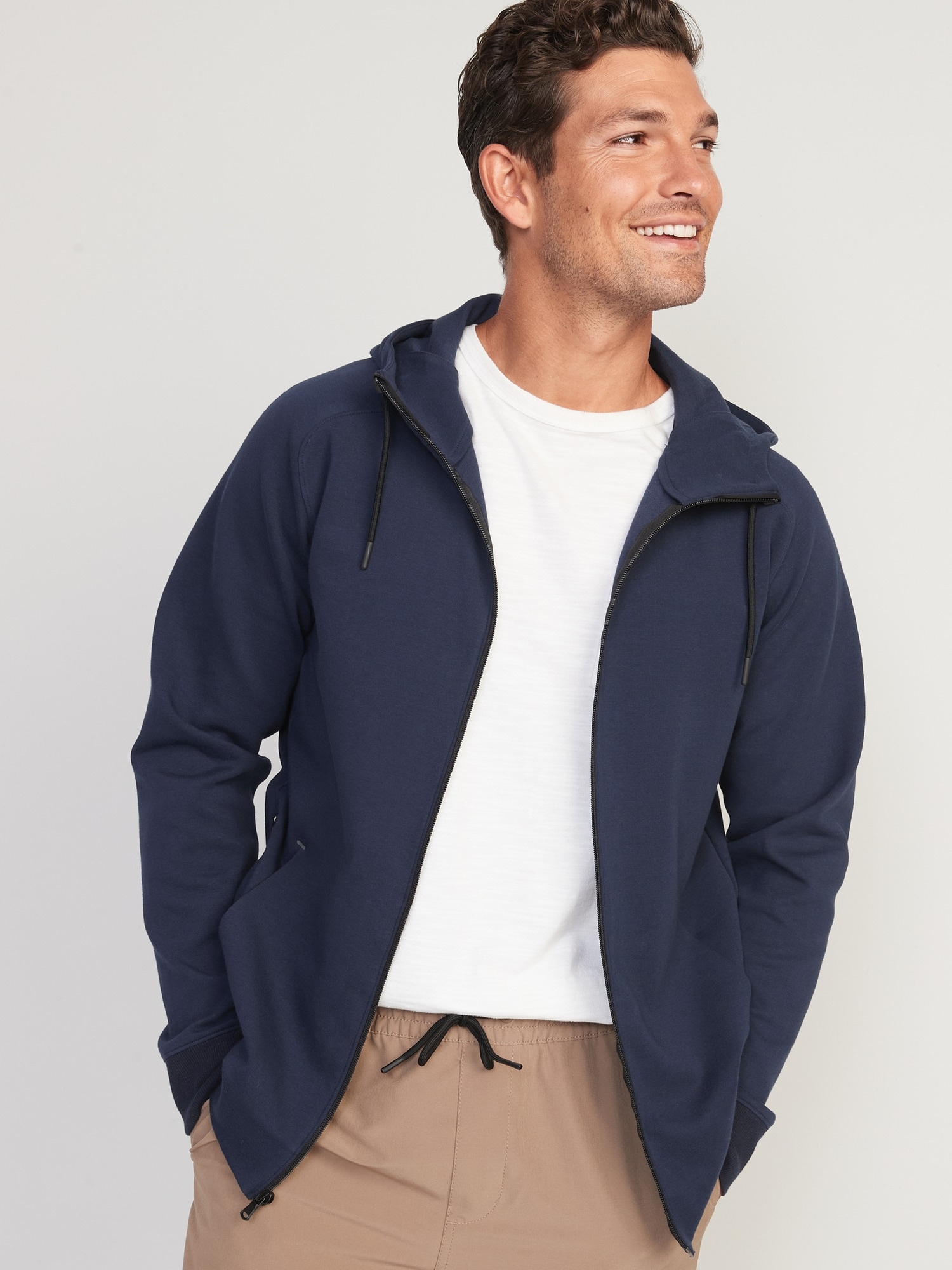 Hoodie with zip outlet pockets