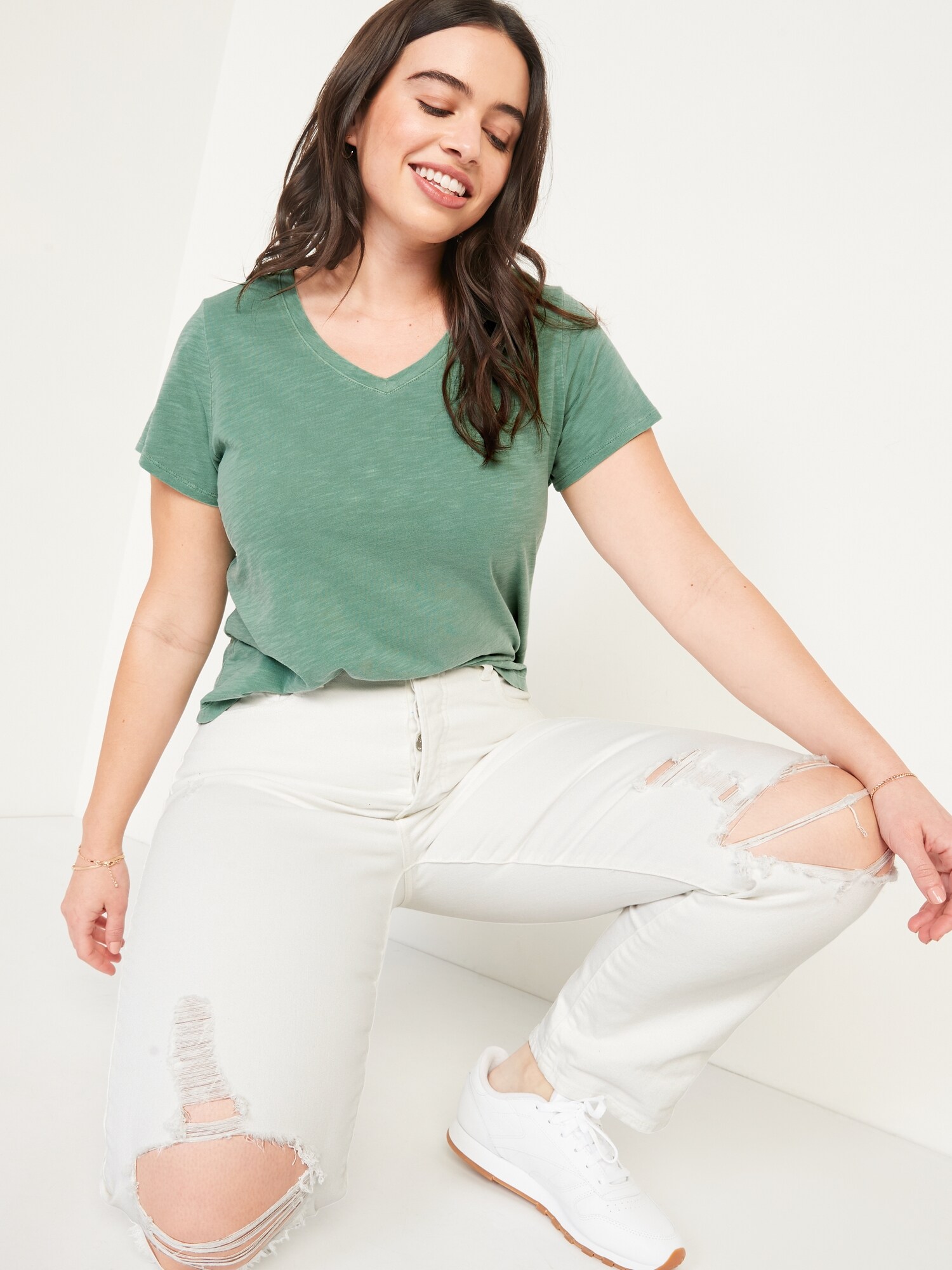 Short-Sleeve EveryWear V-Neck Slub-Knit T-Shirt | Old Navy
