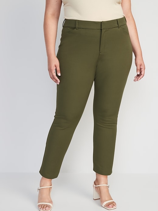 L'image numéro 7 présente Pantalon Pixie ajusté à taille haute longueur cheville