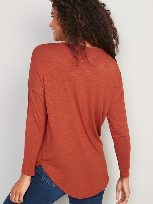 Image number 2 showing, Luxe Long-Sleeve Voop-Neck Tunic T-Shirt for Women