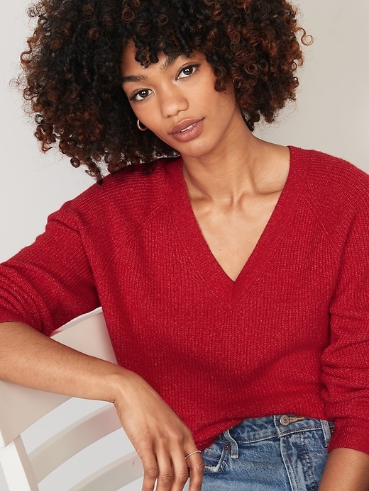 Image number 3 showing, V-Neck Shaker-Stitch Cocoon Sweater