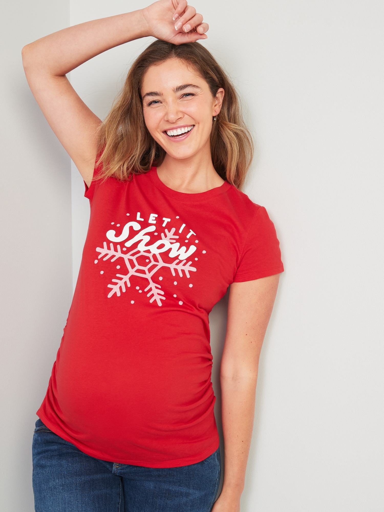 Old Navy Maternity Graphic Side-Shirred T-Shirt red. 1