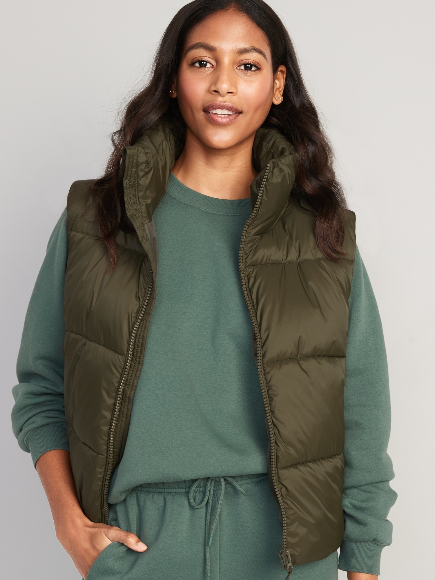 Olive green puffer hotsell vest womens