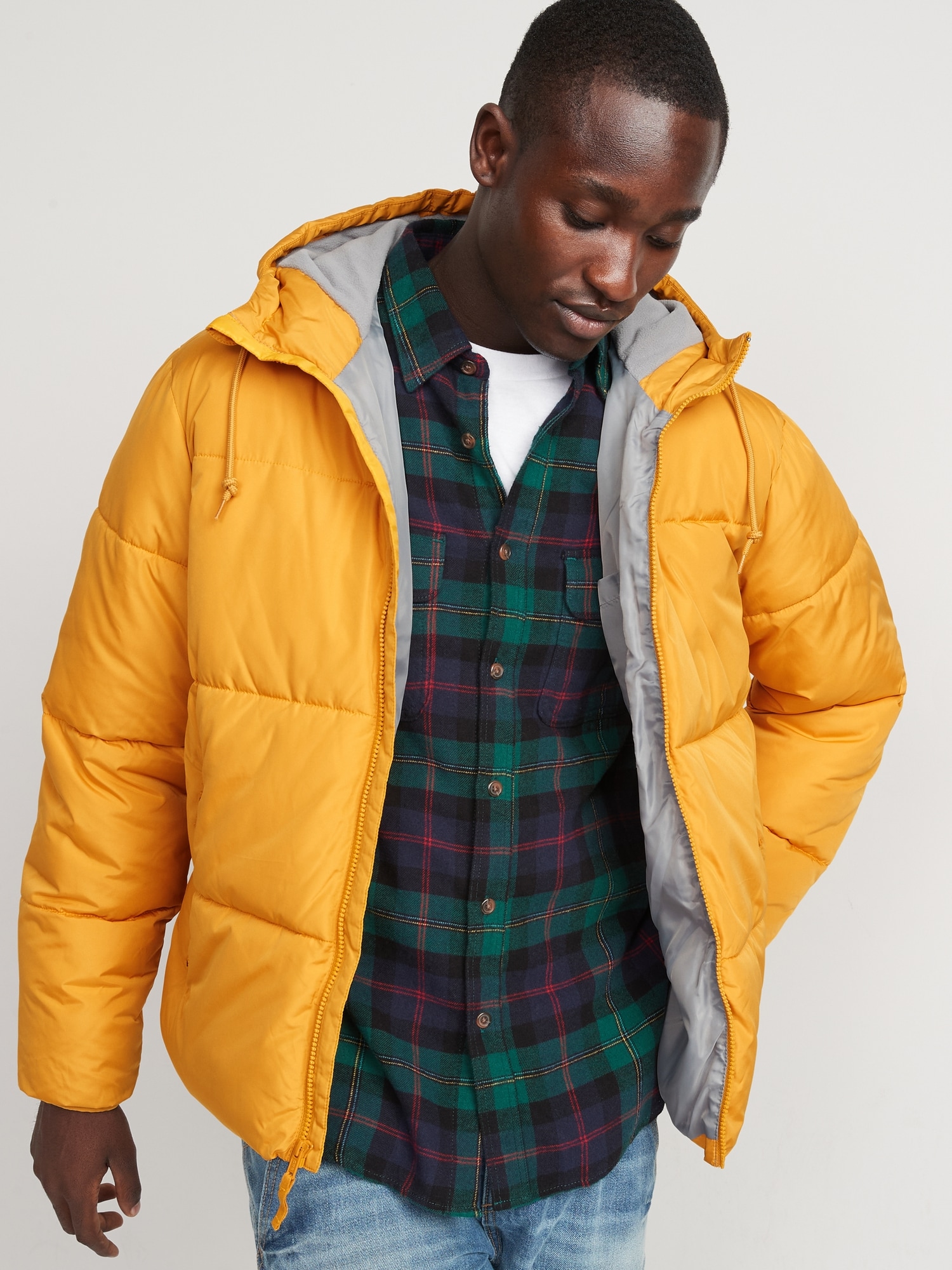 Old Navy - Frost-Free Water-Resistant Hooded Puffer Jacket for Men yellow