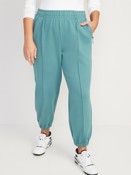 Image number 5 showing, High-Waisted Dynamic Fleece Pintucked Sweatpants