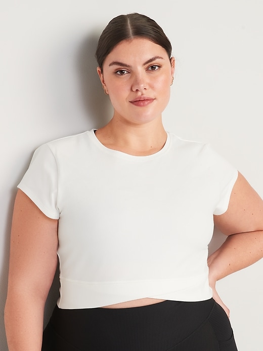Image number 7 showing, PowerChill Cropped Cross-Front T-Shirt