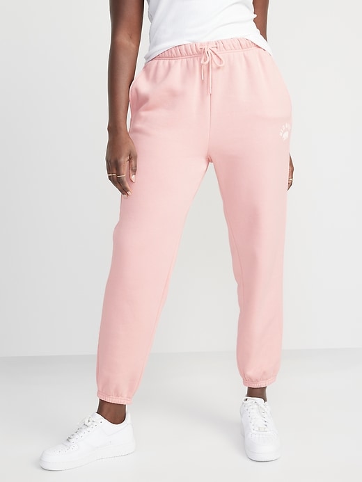 Image number 5 showing, Extra High-Waisted Logo-Graphic Sweatpants