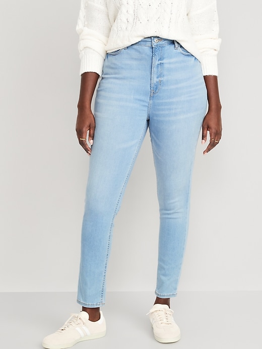 Image number 5 showing, FitsYou 3-Sizes-in-1 Rockstar Super-Skinny Jeans