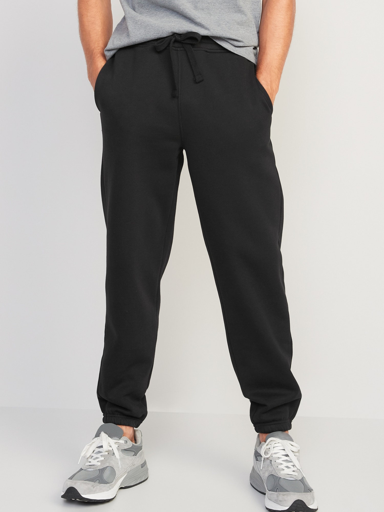 Old Navy Loose Taper Sweatpants for Men black. 1