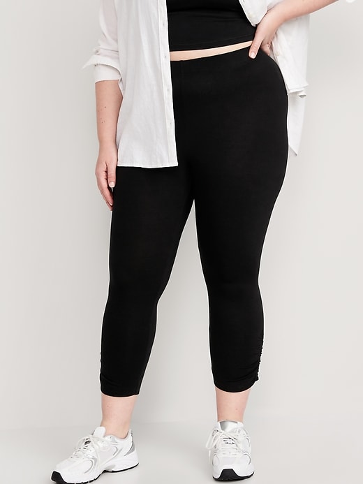 Image number 7 showing, High-Waisted Cropped Ruched Leggings for Women