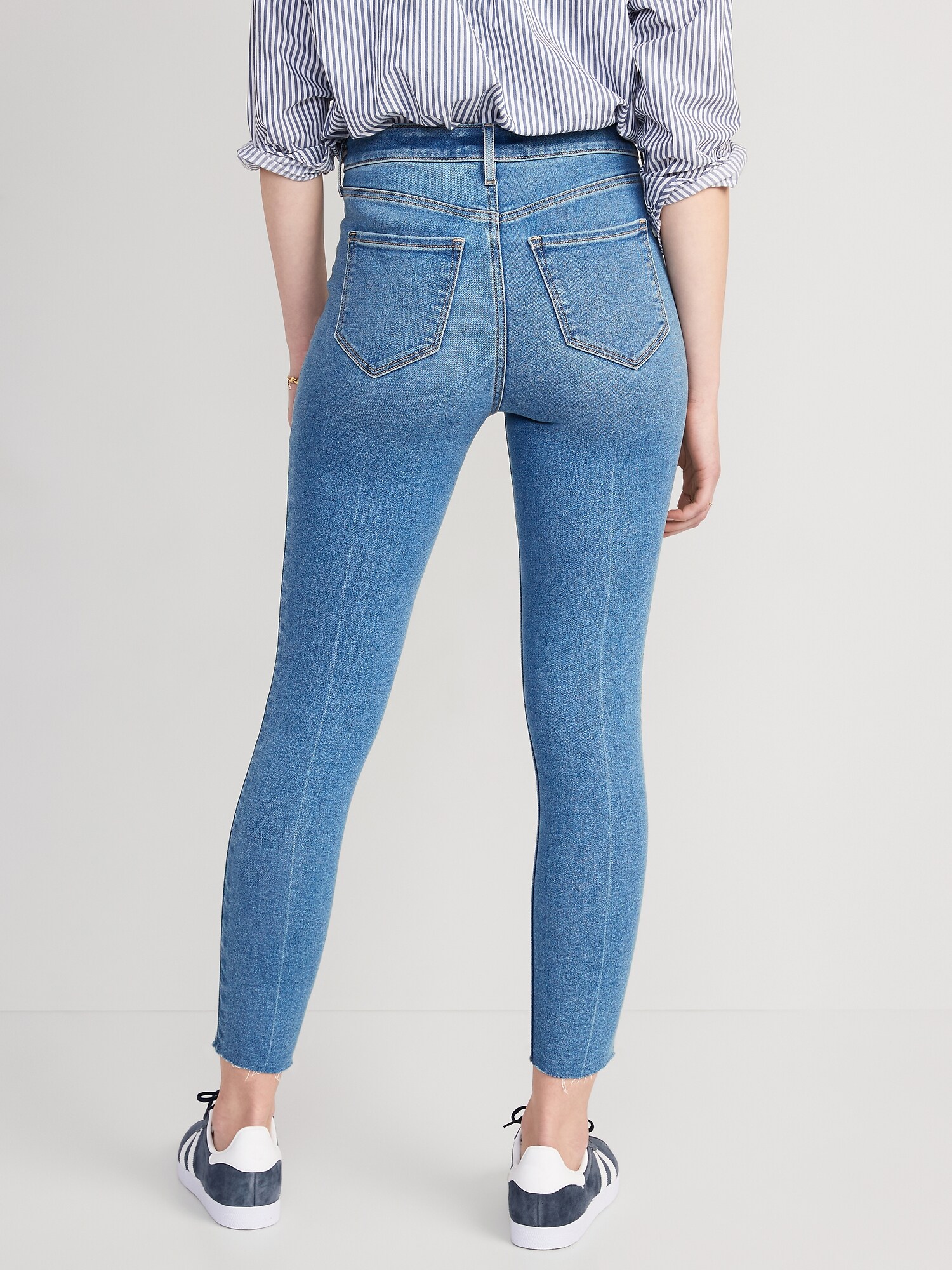 Extra High-Waisted Rockstar 360° Stretch Super-Skinny Jeans | Old Navy