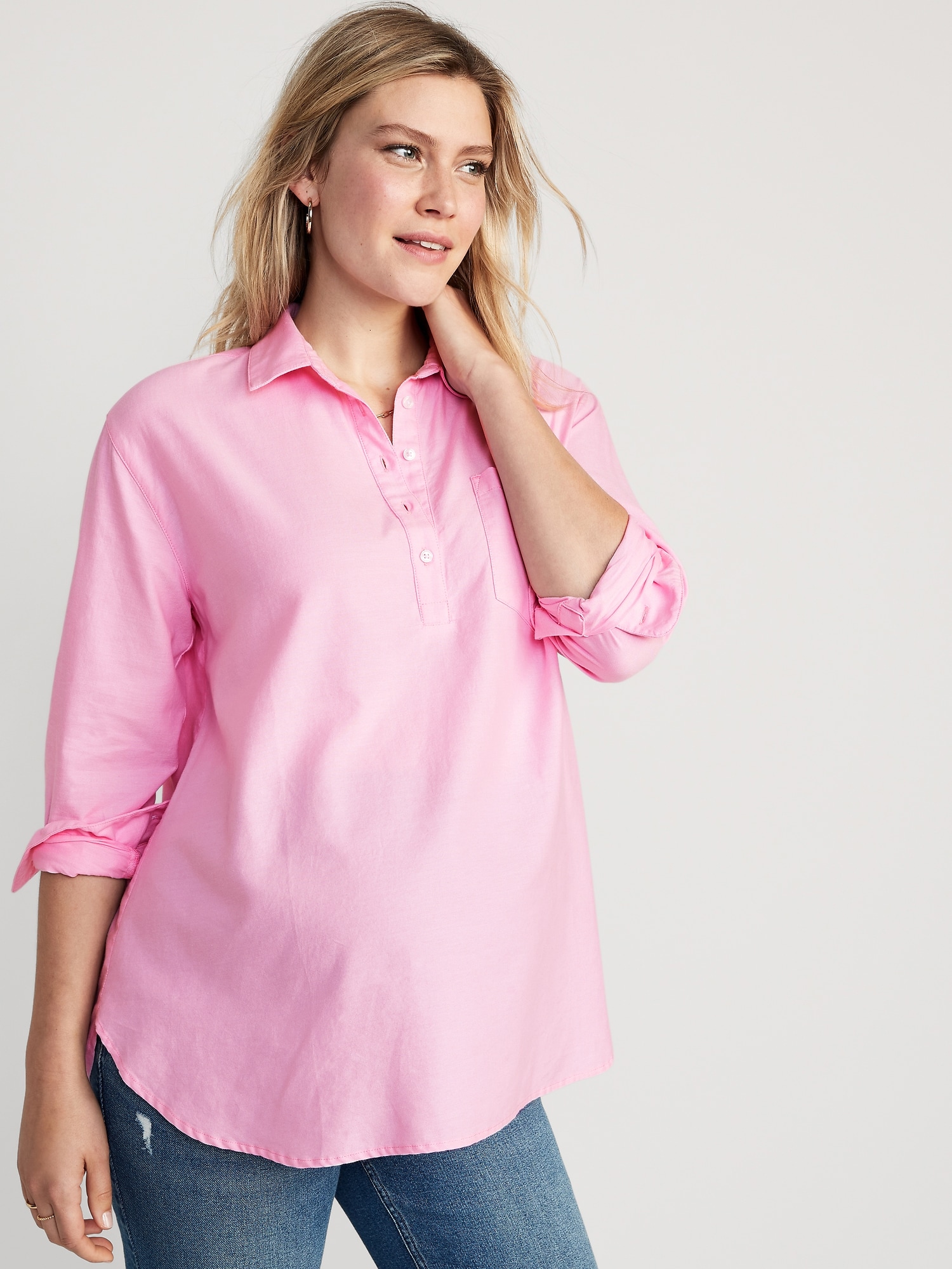 Old Navy Maternity Oxford Boyfriend Popover Shirt pink. 1