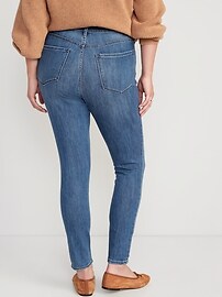 Fabulously Average - Old Navy Jean Try-On