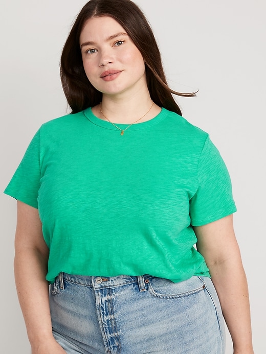 L'image numéro 7 présente T-shirt passe-partout ras du cou pour Femme