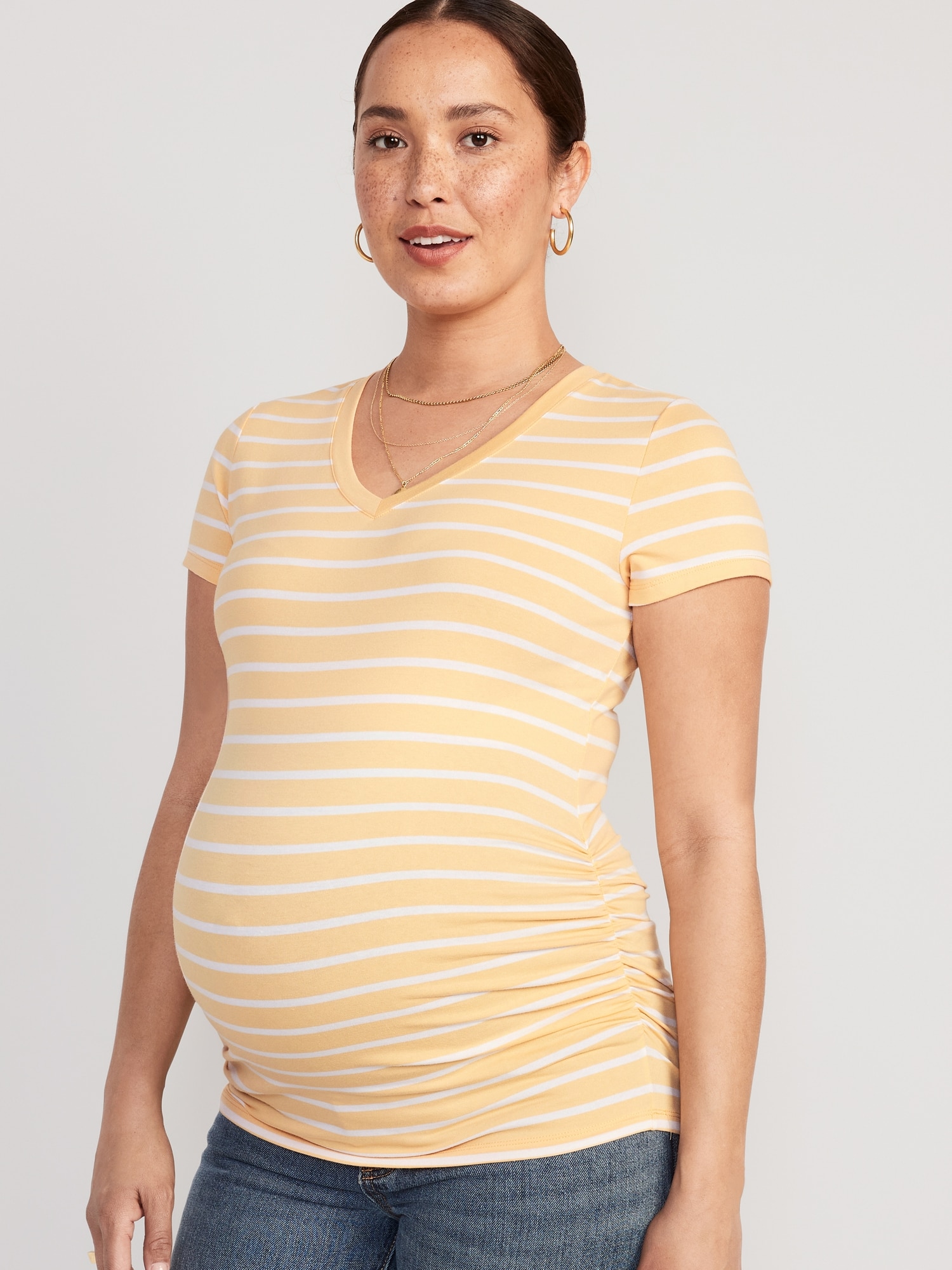 Old Navy Maternity V-Neck Side-Shirred T-Shirt beige. 1