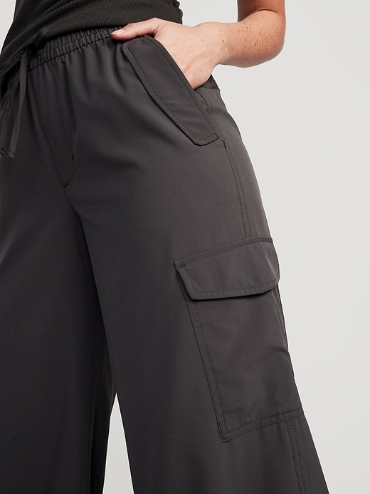 Image number 3 showing, High-Waisted StretchTech Wide-Leg Cargo Pants