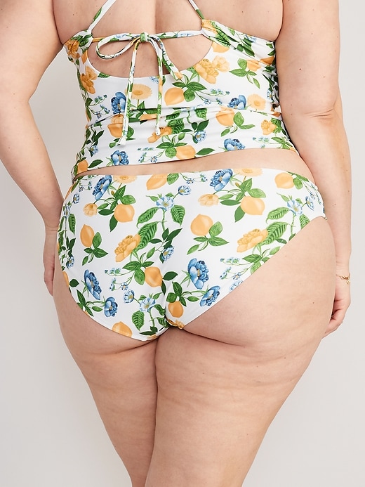 L'image numéro 8 présente Culotte de bikini classique à taille basse assortie pour Femme