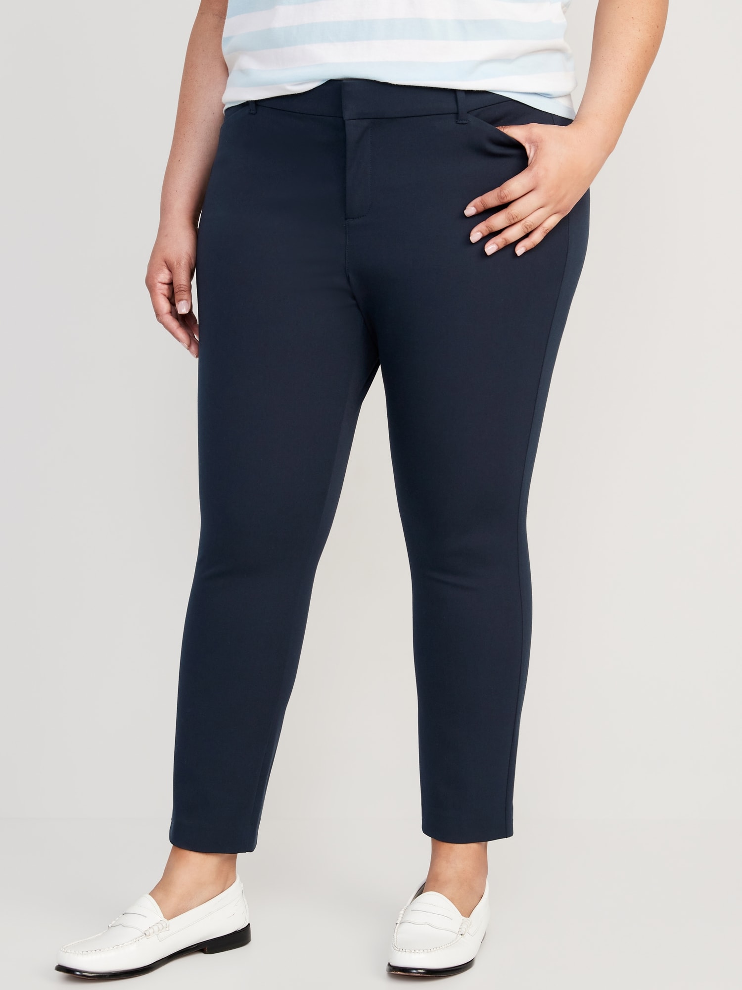 Old Navy All-New Mid-Rise Pixie Ankle Pants, These $35 Pants Look Like  Work Trousers, but Honestly, They Feel Like Sweatpants