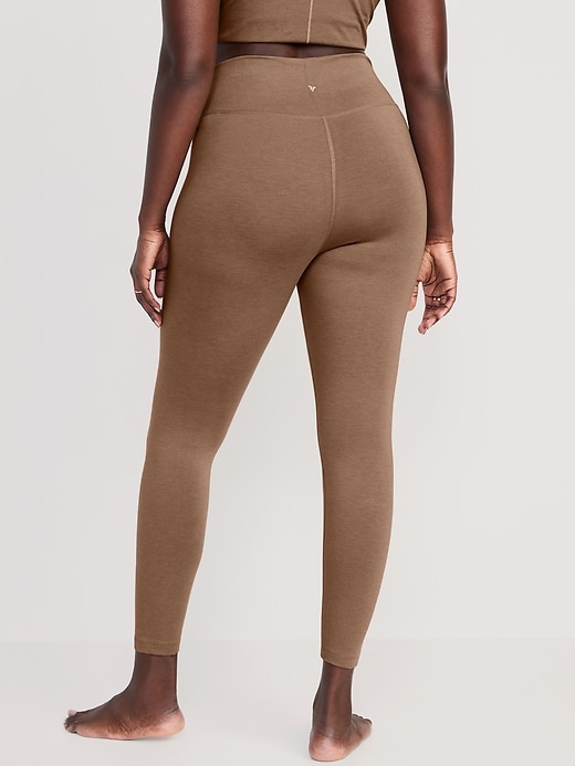 Image number 6 showing, Extra High-Waisted PowerChill Hidden-Pocket 7/8 Leggings
