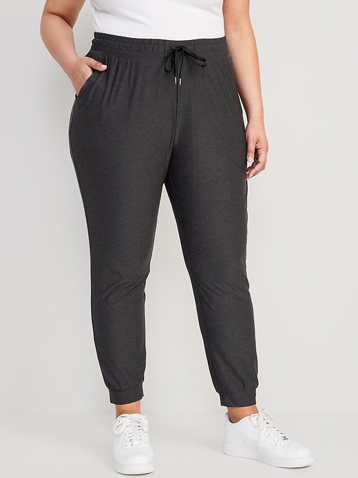Image number 7 showing, High-Waisted CloudMotion Ankle Jogger Pants