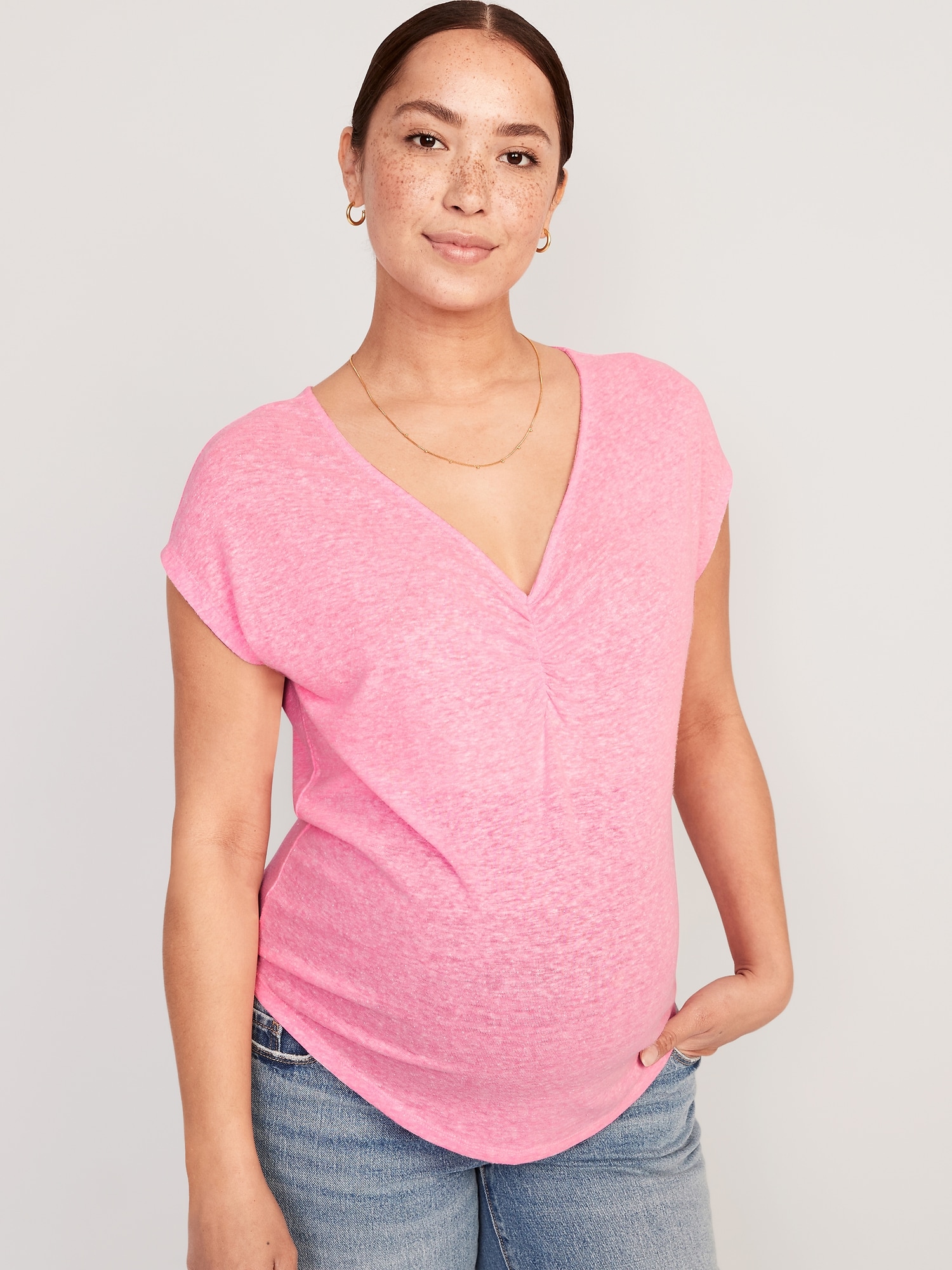 Old Navy Maternity Linen-Blend V-Neck Shirred T-Shirt pink. 1